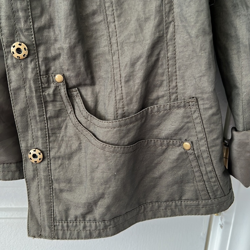 Green Tahari Jacket - Picture 3 of 4